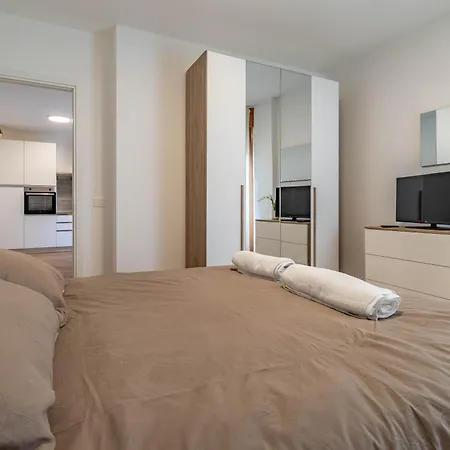 Apartment Dreamhouse *